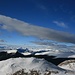 Ausblick vom Pitschberg zur Rasschötz, dahinter die Sarntaler Berge