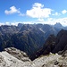 Blick Richtung Osten, im Sextner Dolomiten. Dolomitenparade mit Haunold(2966m), Birkenkofel(2922m) und Hochebenkofel(2905m), Dreischusterspitze(3152m), Bullkopfe und Drei Zinnen(2999m). 