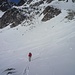 [u tapio] sfrutta la traccia dell'unico scialpinista passato da queste parti una decina di minuti prima