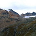Blick von der Chamanna Jenatsch nach Süden: Links Piz Surgonda, mitte Fuorcla d'Agnel ([http://www.hikr.org/tour/post8510.html beide am Vortag bestiegen]).