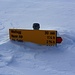 Es hat noch viel Schnee bei der Calandahütte (2074m) im März 2012.
