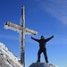 Gipfelfreude auf dem Haldensteiner Calanda (2805,7m). Mit über 2200 Höhenmeter im Aufstieg käme man anderswo in den Alpen wohl auf viel höhere Berge!

Der Haldensteiner Calanda schafft es mit 1449m Schartenhöhe auf den zehnten Platz der selbstständigsten Berge der Schweiz.
