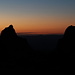 Im Chisos Basin - Blick aus dem Bereich der Chisos Mountain Lodge während des Sonnenuntergangs zu "The Window".
