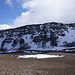 Aufstieg zum Uhuru Peak im rechten Schneefeld sichtbar (Spur..)