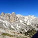 Zimes oder Cime di Fanis sind also sehr schon. Am Punta Sud di Fanis, 2980m-links gibt es ein andere Klettersteig(Tomaselli), im Bildmitte Torre Fanes.