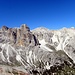 Zimes di Fanis, gesehen von G.Lipella Klettersteig. Es sieht Cima Fanis Sud,2980m-links im Hintergrund, Torre di Fanis,2922 m-mittelinks im Vordergrund,Cima Fanis Nord, 2969 m, im Bildmitte und Monte Cavallo, 2912 m-rechts.