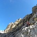 Anspruchsvolle Klettersteigstellen am Via Feratta Lipella, Tre Dita, links im Bild.