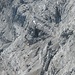 Blick in die Watzmann-Ostwand, gut zu erkennen das orange Ostwand-Biwak