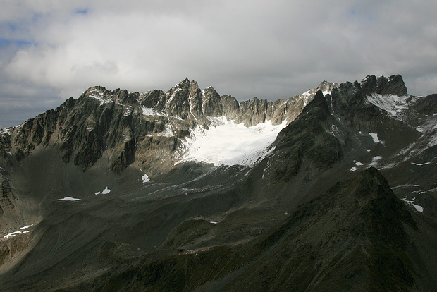 [http://www.hikr.org/dir/tag/dreiländerspitz-gruppe/ Dreiländerspitz-Gruppe]