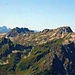 Nebelhorn (2224m) und Großer Daumen (2280m) über der Karstfläche des Koblats