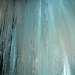 spektakuläre Wände aus Eis erwarten uns dann am Ausgang
