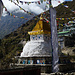 Schöner kleiner Stupa am Ortseingang von Namche Bazar