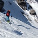die letzten sehr steilen Meter zur Schneetalscharte fordern sehr sicheren Schnee