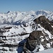 Blick über den Gipfel der Schwarzen Wand gegen die Zillertaler Alpen