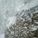 Schnee und Wind an Fels...
