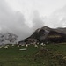 Alpe Prato e Corveggia avvolta dalle nuvole dai 2000 metri in su.