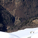 In basso verso nord, la Valle Iragna
Alpe Legrina (a destra)  e Alpe Repiano