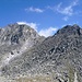 Blick vom Mitterjoch hinauf zur Sonnwand (2837m; der plattige Kopf etwas links der Bildmitte) und Napfspitze (3144m), deren Gipfel sich über der Sonnwand zeigt