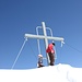 <b>Lascio gli sci un paio di metri sotto e salgo a piedi sull’angusta cima: Mittagskogel geschafft!</b>