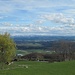 Blick übers Mittelland zu den Voralpen-Högern