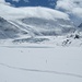 kurz vor der Hütte - Glacier de Corbassière mit dem ersten Gletscherbruch, links die Ausläufer des Tournelon Blanc, hinten in den Wolken der Grand Combin, rechts die Ausläufer des Combin de Corbassière