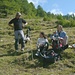 Picknick auf der Alp Pradigant (2075m). 