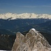 vorne der Herrenstein, hinten die Zillertaler Alpen