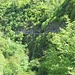 Erve è raggiunta da una incredibile strada asfaltata costruita da "funamboli".
