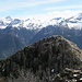 Dalla Cima SW vista sulla cima NE e sulla catena Pizzo di Claro-Torent Basso