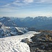 Blick über's Mittenwalder Becken ins Wettersteingebirge. Ganz links Tiefkarspitze und Westliche Karwendelspitze.