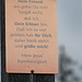 man beachte die Aufforderung