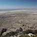 Gipfelbereich Guadalupe Peak - Teilpanorama 2/4 aus der Nähe der westlichen Abbruchkante. Das Salt Basin liegt etwa 1.500 m unter uns.