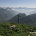 1)  sullo sfondo le cime dell'inizio della Valchiavenna e il monte Legnone