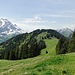 Auf dem Gipfelchen des Chlosterspitzes tritt erstmals das Gipfelziel  in Erscheinung.