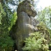 der große Lochstein, ein bizarr durchlöcherter Felsturm nahe Pegnitz