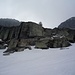 l'Alpe d'Alnasca è circondata da questa caratteristica bastionata di rocce
