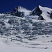 Eiswelten.<br /><br />Gletscherabbruch vom Ewigschneefäld unterhalb Klein Grünhorn (3913m), Gross Grünhorn (4043,5m) und Grünegghorn Südwestgipfel (3787m).
