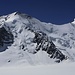 Könnte in der Antarktis sein:<br /><br />Dreieckhorn (3810,7m) und Aletschhorn (4193m).<br /><br />