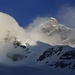 An der Jungfrau (4158,2m) halten sich hartnäckig die Wolken. 