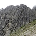 Steiler Aufstieg zum Kuhbodentörl, 2440m, in den  wunderschonen Lienzer Dolomiten.