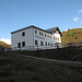 Die Adolf-Pichler-Hütte hält noch Winterschlaf