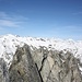 <b>Monte Prosa (2737 m). Spettacolari guglie di granito a pochi metri dalla cima principale.</b>