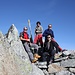 <b>Guido, Flora, Armando e Matteo in vetta al Monte Prosa (2737 m).</b>