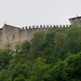 Le mura della Rocca Borromea