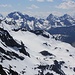 Weitere Traumberge: Piz Ela (3339m), Corn da Tinizong (3172m) und Piz Mitgel (3159m).<br /><br />Links vorne sind Gipfel des südwestlichen Ducangrates: Chlein Ducan / Ducan Pischen (3004m), P.3024m und Gletscher Ducan / Ducan Dador (3020m).