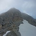 Der Gipfelkörper der Bettlerkarspitze. Er wird (im Bild) rechts umgangen.