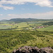 Gipfelbereich Bořeň - Ausblick u. a. auf Hrobčice.