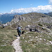 in discesa lungo l'ameno sentiero della cresta sud dello Zuccone: sembra di essere quasi in Dolomiti....