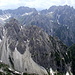 Spitzkofel, 2717m-rechts im Bild im Hintergrund, hier am 29 Juni 2009 von  Gipfel des Grosse Laserzwand(2613m) gesehen.