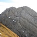 Nordwest-Wand des Altmann 2435m - links oben sieht man einzelne Gipfelstürmer